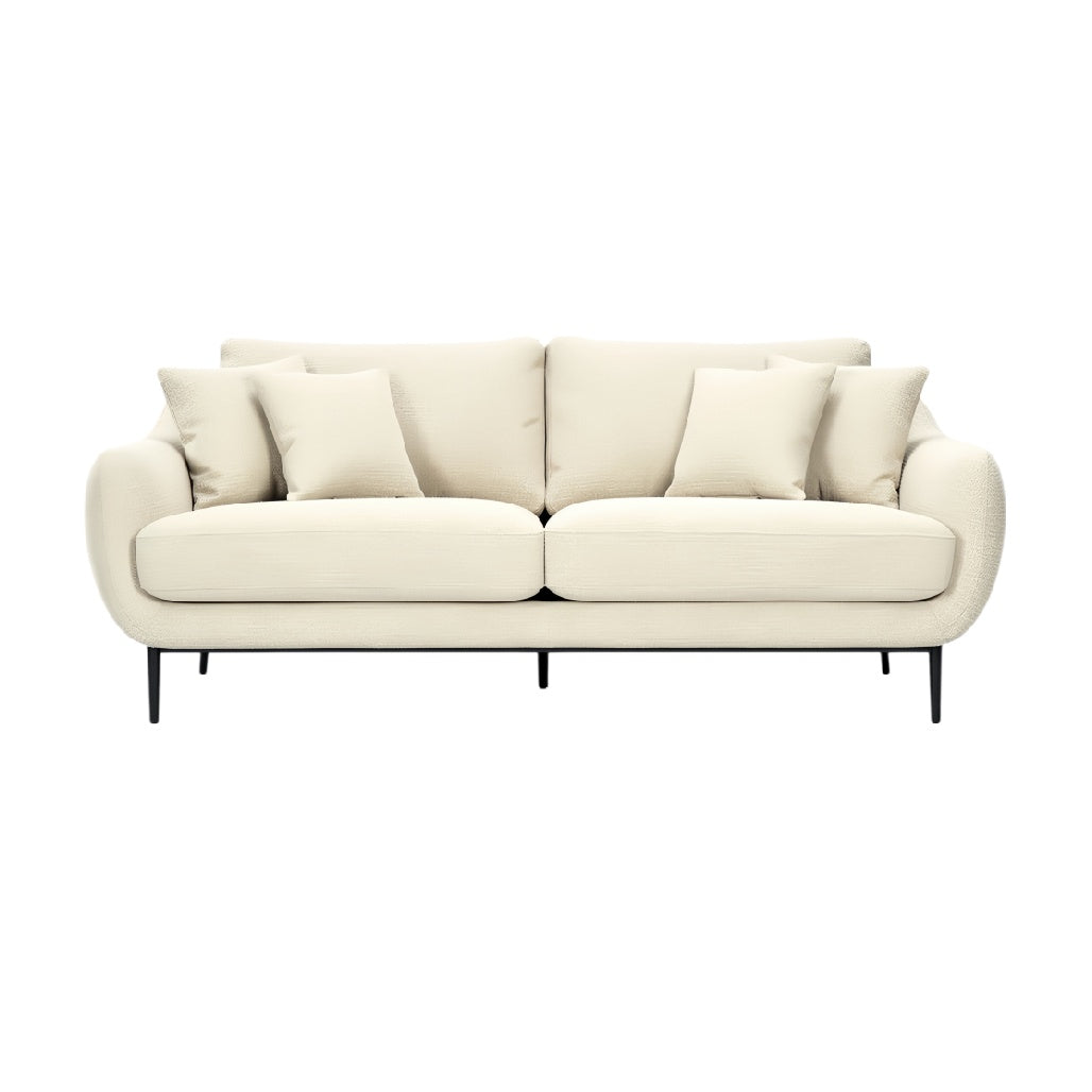 **Titel: Modern beige bank met kussens en slanke poten**